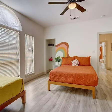 The Retro Retreat - Close To Downtown, Fort Sam San Antonio Exterior photo